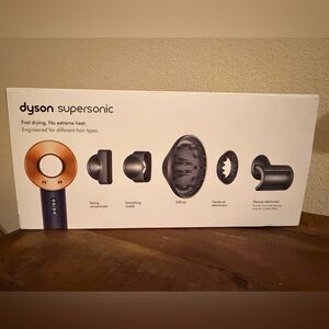 Dyson Supersonic (5 attachments)